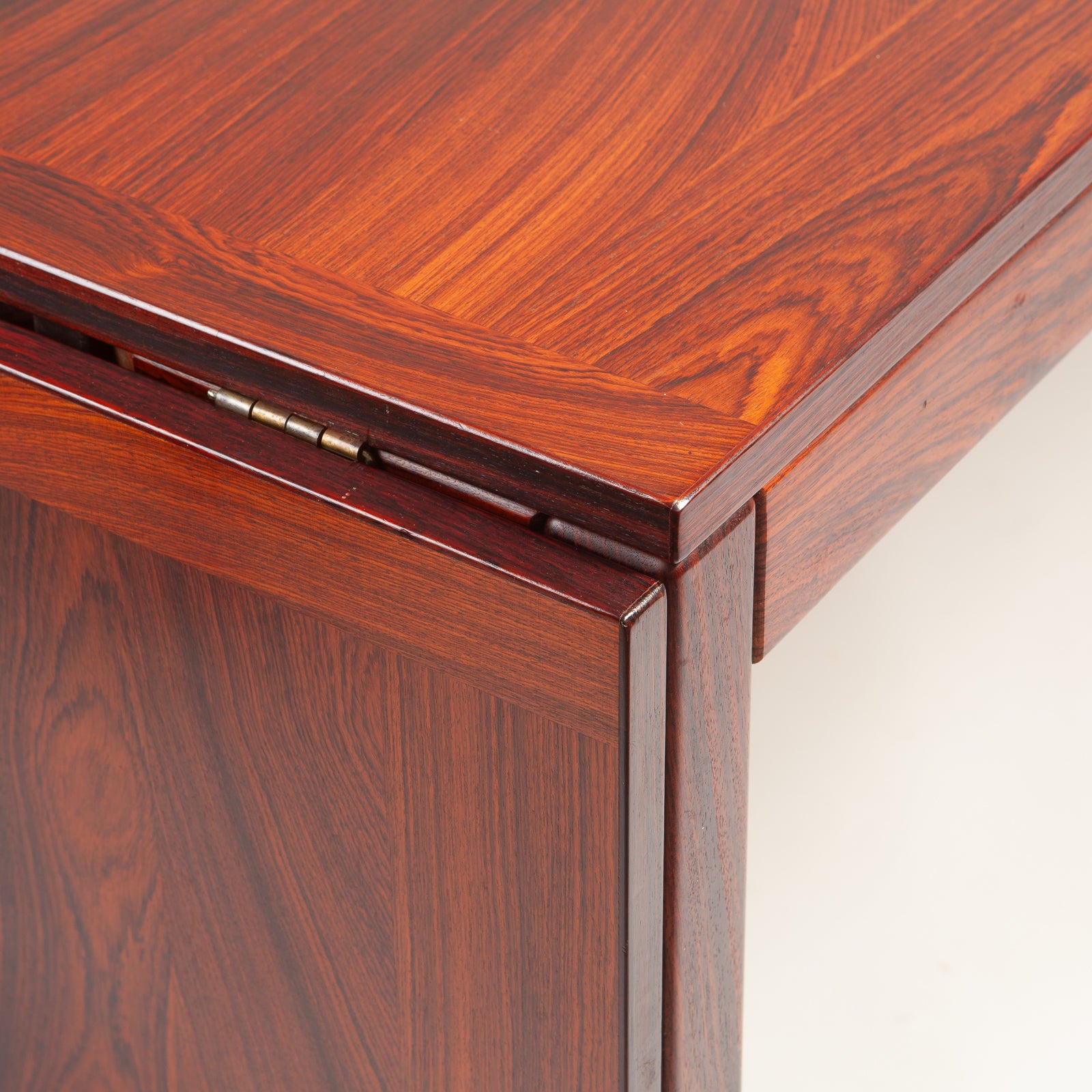 Extendable Danish Rosewood Dining Table