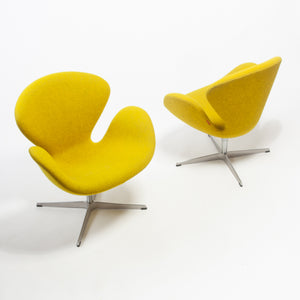 Arne Jacobsen 'Swan Chair' for Fritz Hansen