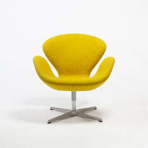 Arne Jacobsen 'Swan Chair' for Fritz Hansen