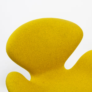 Arne Jacobsen 'Swan Chair' for Fritz Hansen