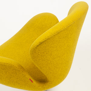 Arne Jacobsen 'Swan Chair' for Fritz Hansen