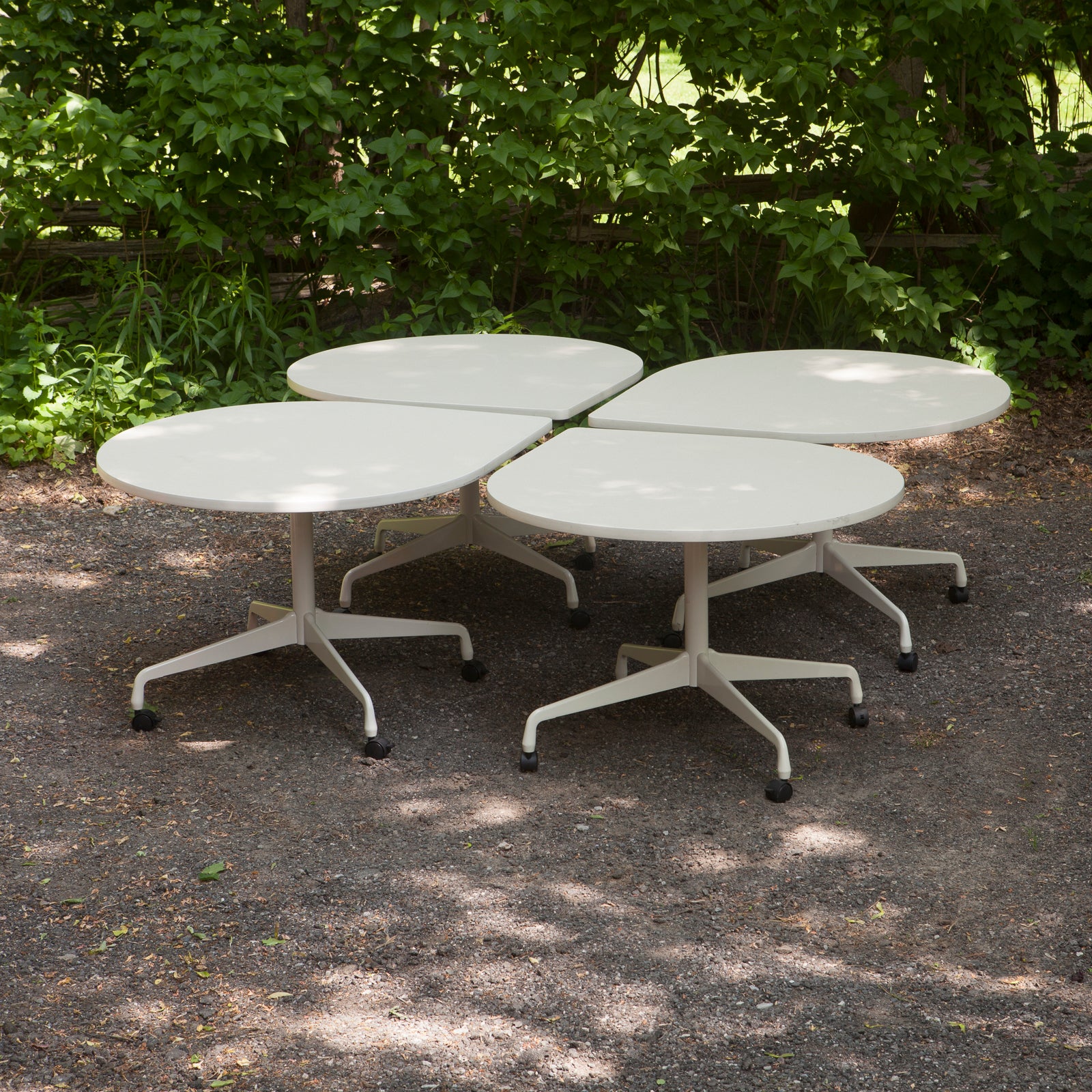 Set of 4 Eames Teardrop Tables