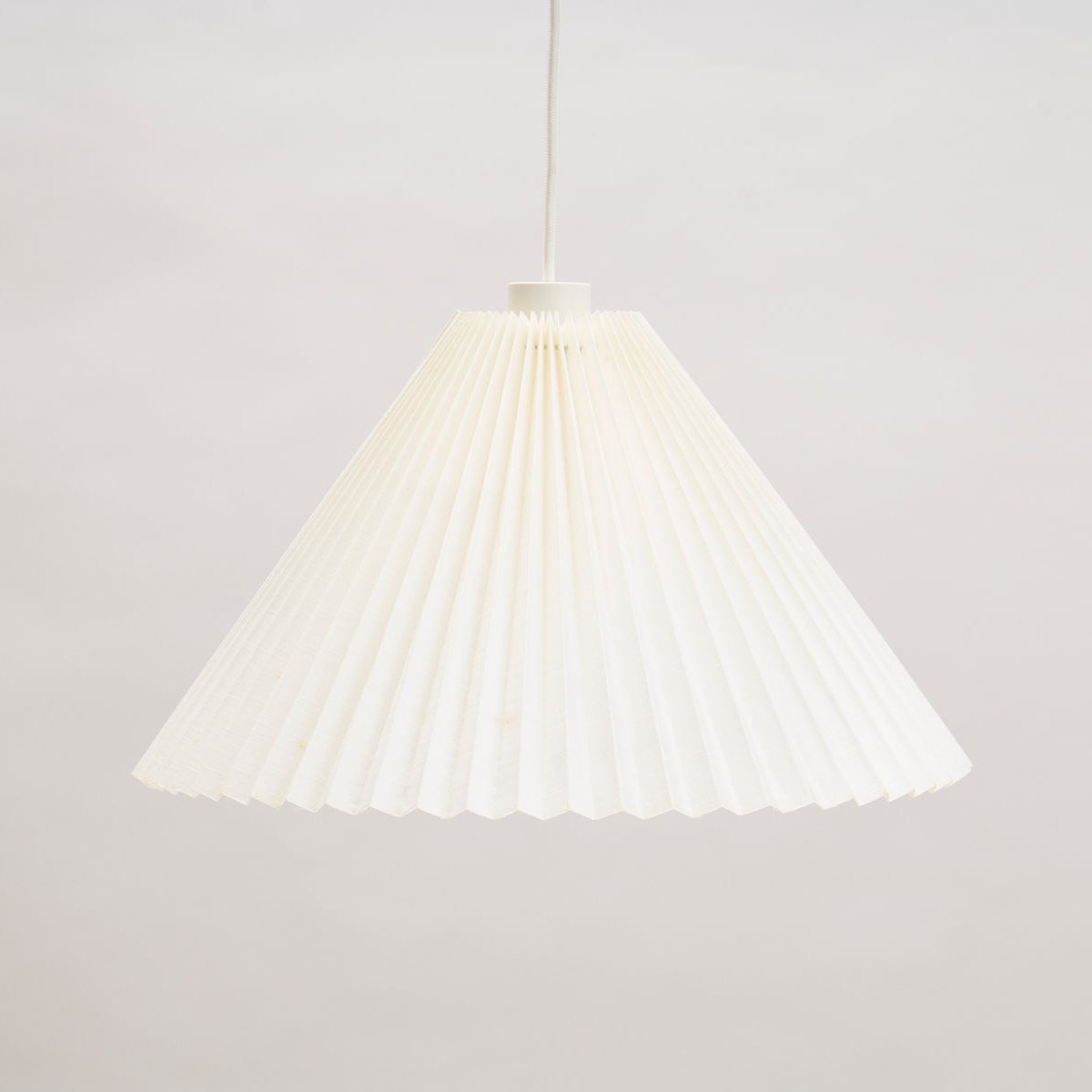 Danish Paper Pendant - White